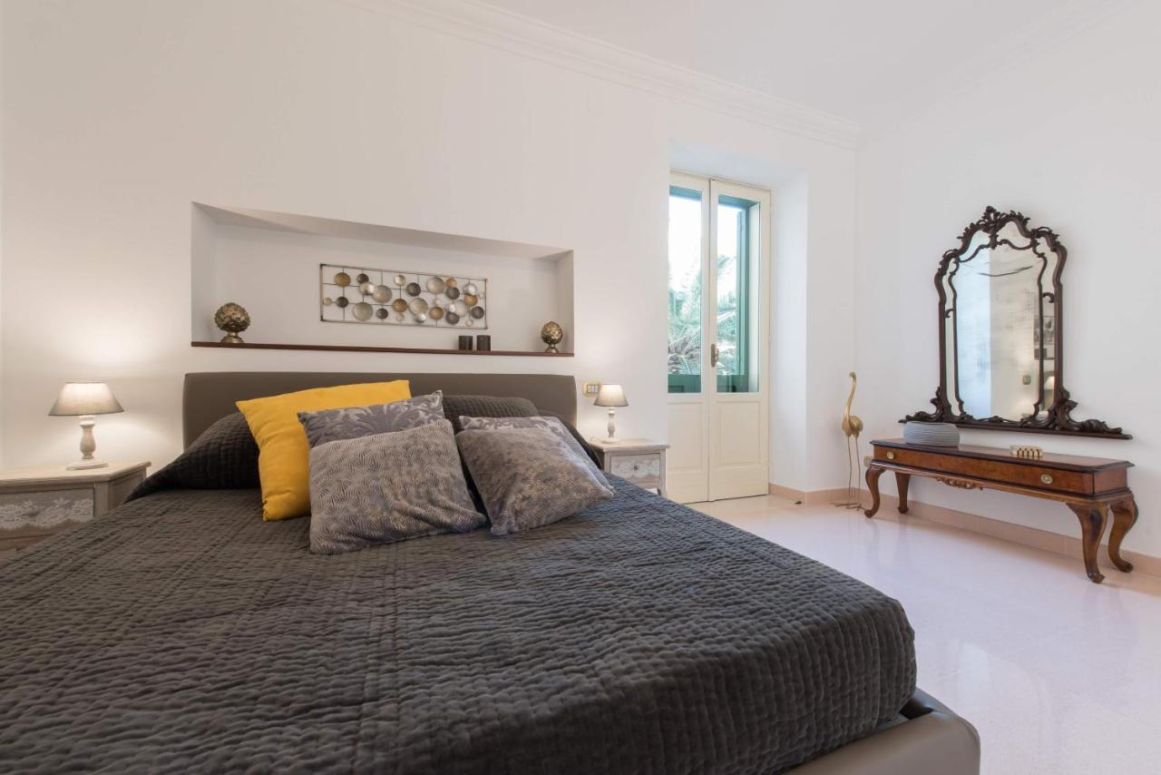 סירקוזה Duomo Seaside Deluxe Apartment By Ortigia Apartments מראה חיצוני תמונה